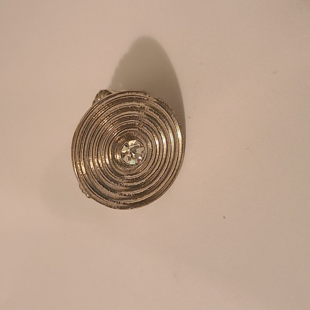 Expandable ring